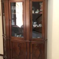 Vetrina cristalliera