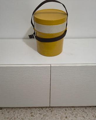 IKEA BESTÅ con ante Laxviken