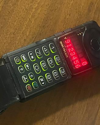 Motorola microtac elite led