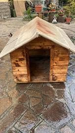 Cuccia per cane in legno