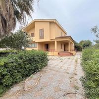 Cv111 Pizzolungo villa con giardino