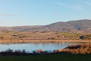 Terreno ,acqua struttura 48 mq legno massiccio