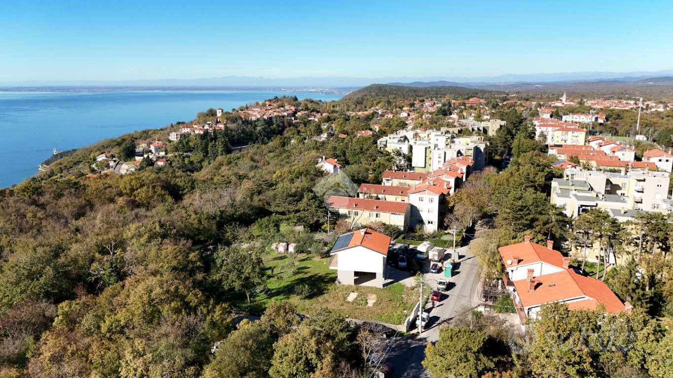 TER. RESIDENZIALE A TRIESTE - Vista 3