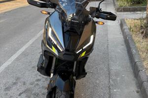 Xadv750