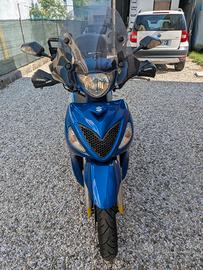 Scooter Suzuki sixteem 150