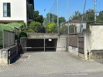 Vendita box con deposito Biassono S. Giorgio