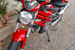 Ducati Monster 696+