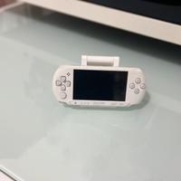 PlayStation psp e1004 + gioco omaggio