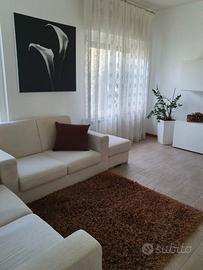 Divani due in stoffa beige