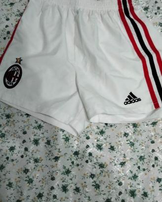 Completino A.C Milan ,divisa casa, anno 2004/2005