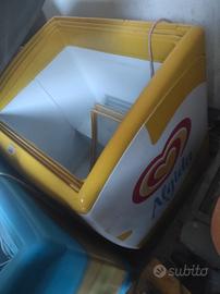 congelatori a vetrina da bar