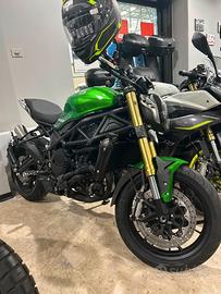 Benelli 752 S Versione naked sportiva di serie