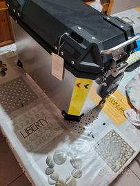 Valigie laterali Moto QJ MOTOR SRT 700