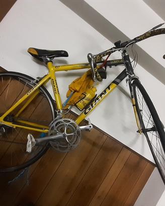 Bici da corsa Giant TCR ONCE gialla