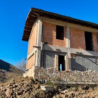 Rustico vista lago del turano Ascrea (Ri)