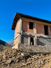 Rustico vista lago del turano Ascrea (Ri)