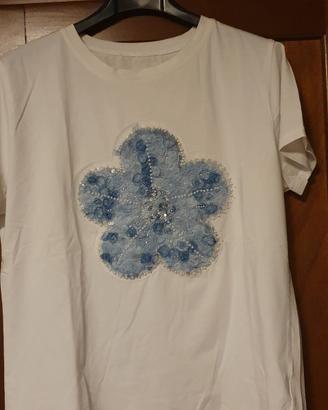 T-shirt bianca a mezza manica 