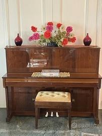 Pianoforte verticale PETROF modello 118