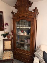 Vetrina con cassetto