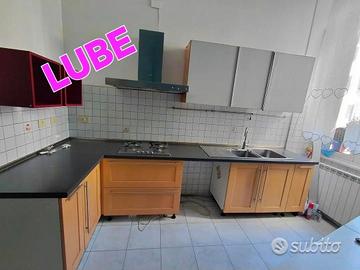 CUCINA LUBE RIBASSATAA TRASPORTO GRATIS NEI 20 KM