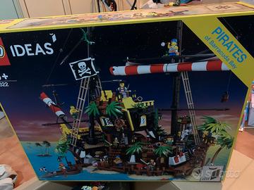 LEGO Ideas 21322 - I Pirati di Barracuda Bay