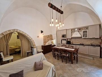 Casetta centro storico campi salentina
