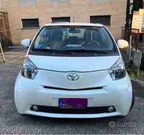 Toyota iQ