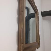 SPECCHIO CON CORNICE ANTICA IN LEGNO 
Elegante spe