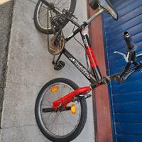 bicicletta BMX 