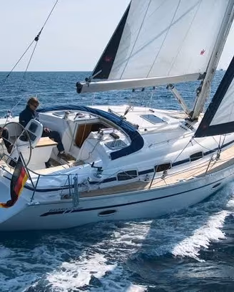 Barca a vela in condivisione