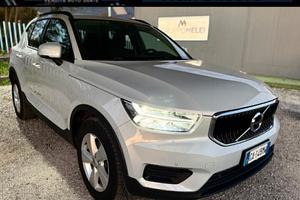 Volvo XC40 T3 Geartronic R-design PARI AL NUOVO