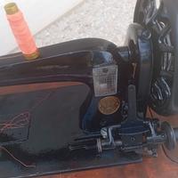 macchinetta da cucire con manovella antica