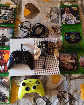 Xbox One S bianca