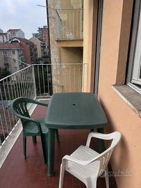 Set tavolo e sedie da balcone/esterno