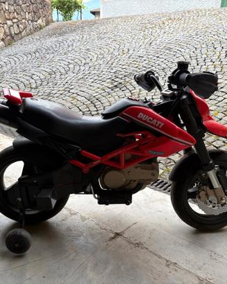 Peg Perego Ducati