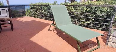 4 Lettini da giardino 2 blu e 2 verdi