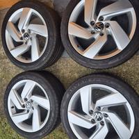 cerchi 17 golf con gomme estive 