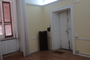 Ampio Ufficio ristrutturato in Torre del Greco