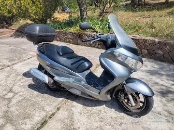 Suzuki Burgman 200