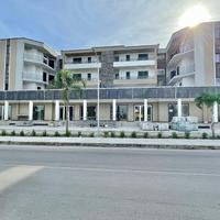 Locale commerciale fronte strada