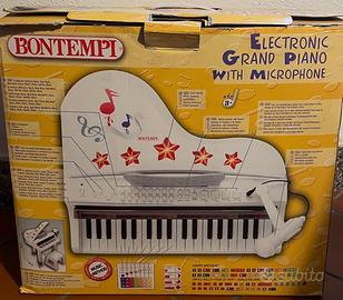 Bontempi grand piano