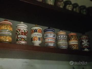 n.22 barattoli ceramica da collezio