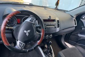 Mitsubishi outlander 2.200 4WD DEL 2008 con 7 post