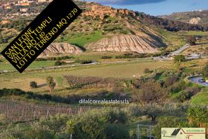 San Leone Valle Templi mq 150 con corte mq 1200