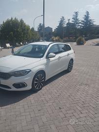 Fiat tipo sw modello lounge 1.6 disel 120 cv