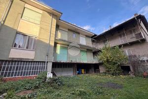 CASA SEMINDIPENDENTE A PONT-CANAVESE
