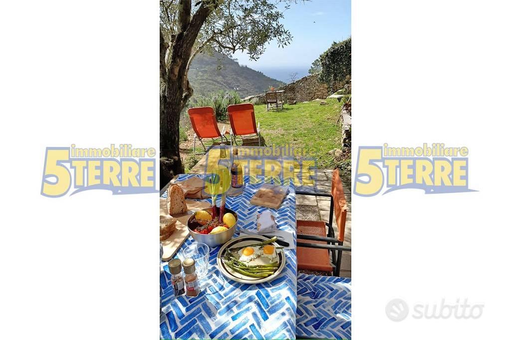 Rustico / Casale di 50 m² con 2 locali a Riomaggio - Altro
