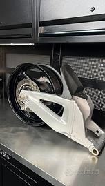 Forcellone Suzuki GSR 600