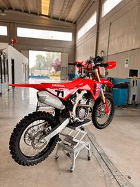 HONDA CRF 250 2025 CON 8h