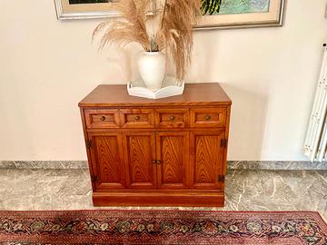 Madia in ciliegio ideale per il vostro soggiorno